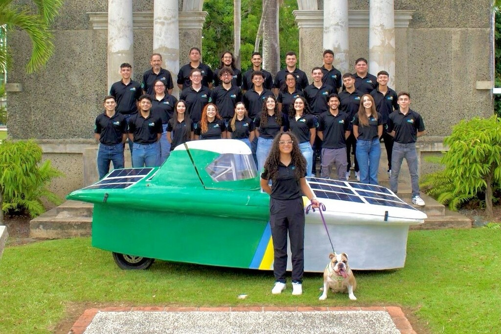 Solar Engineering Research Racing Team (SERRT) Team Photo